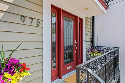 976 Hatch St, Cincinnati, OH 45202 photo 3