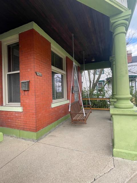 1211 Ross, Cincinnati, OH 45205 photo 2