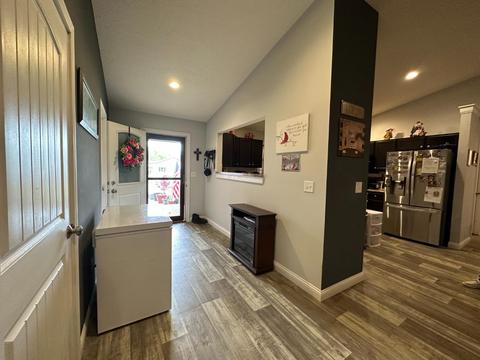 529 Mill St, Blanchester, OH 45107 photo 4