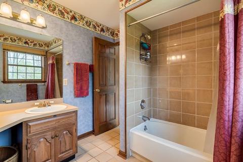 11736 Laurelview Dr, Montgomery, OH 45249 photo 28