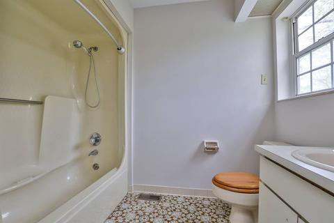 9010 Winthrop Dr, Montgomery, OH 45249 photo 21