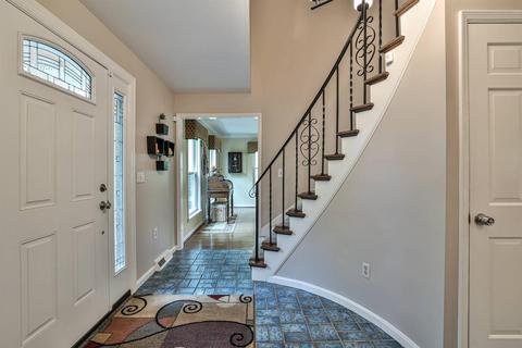 7601 Trailwind Dr, Montgomery, OH 45242 photo 3