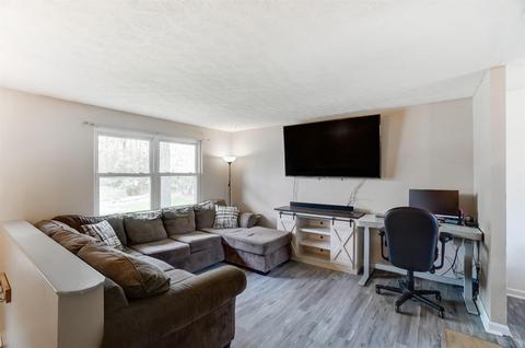2261 Roxanna Dr, Cincinnati, OH 45231 photo 5