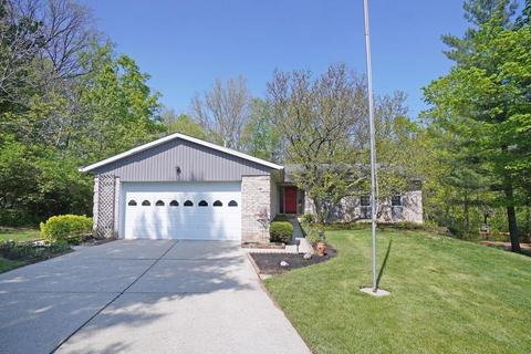 1824 Lockbourne Dr, Cincinnati, OH 45240 photo 2