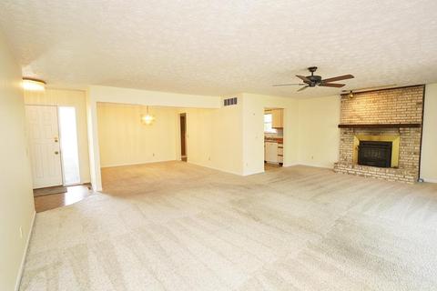 1824 Lockbourne Dr, Cincinnati, OH 45240 photo 6