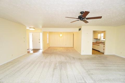 1824 Lockbourne Dr, Cincinnati, OH 45240 photo 7