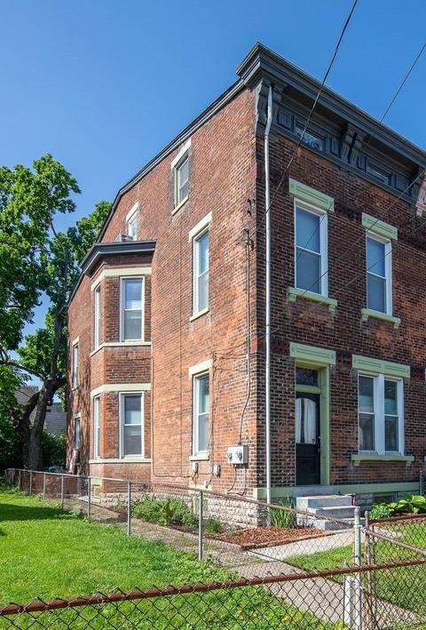 1211 Bates Ave, Cincinnati, OH 45225 photo 1
