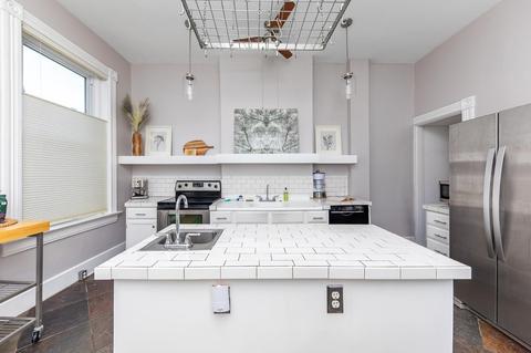 1211 Bates Ave, Cincinnati, OH 45225 photo 9