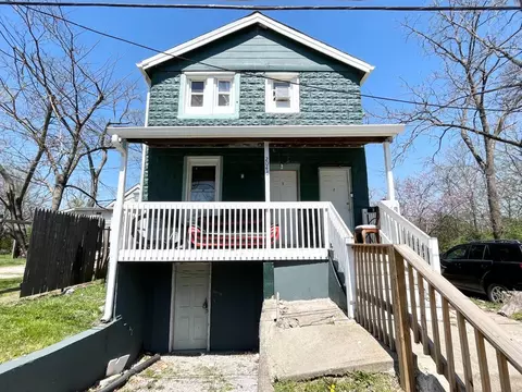 2046 Fourth, Cincinnati, OH 45224