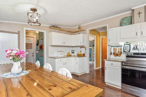 6866 Johnson Rd, Blanchester, OH 45107 photo 12