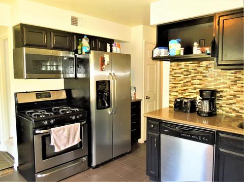 1698 Ashbrook Dr, Cincinnati, OH 45238 photo 9