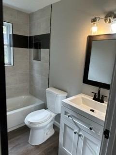 9161 Coogan Dr, Cincinnati, OH 45231 photo 2