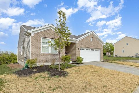 1051 Arbor Springs Dr, Hamilton, OH 45013