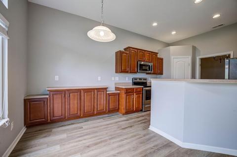 7832 Bridge Point Dr, Cincinnati, OH 45248 photo 10