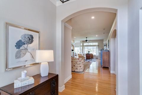 3519 Macpherson Pl, Cincinnati, OH 45245 photo 4