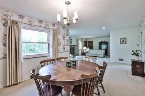 10116 Leacrest Rd, Woodlawn, OH 45215 photo 10