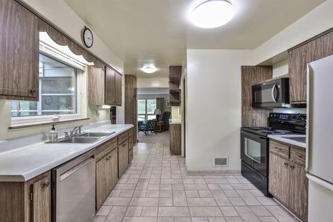 10116 Leacrest Rd, Woodlawn, OH 45215 photo 11