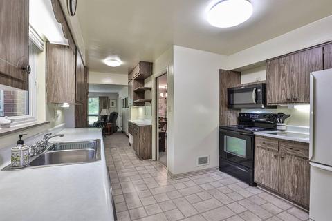 10116 Leacrest Rd, Woodlawn, OH 45215 photo 12