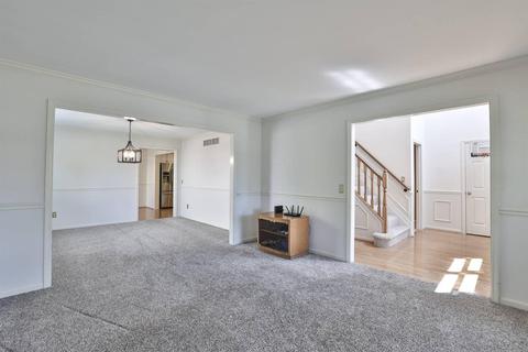 3882 Brigadoon Dr, Cincinnati, OH 45255 photo 7