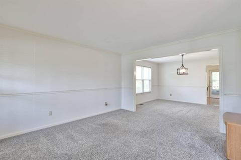 3882 Brigadoon Dr, Cincinnati, OH 45255 photo 8