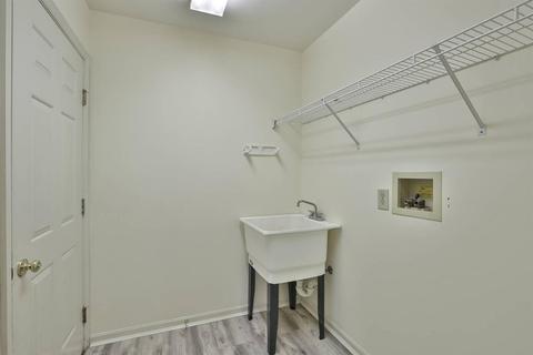 3882 Brigadoon Dr, Cincinnati, OH 45255 photo 42