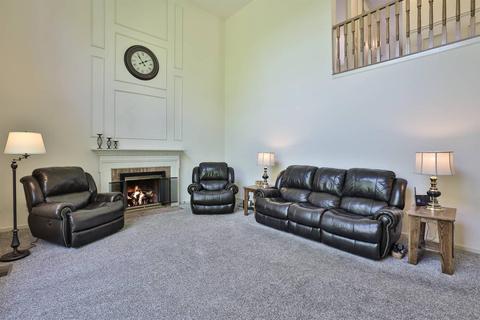 3882 Brigadoon Dr, Cincinnati, OH 45255 photo 9
