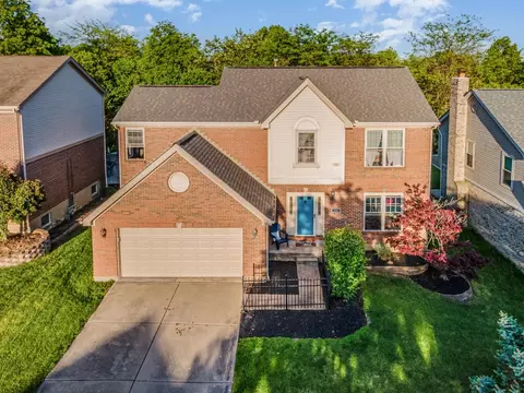 310 Parktrace Ct, Cincinnati, OH 45238 photo 4