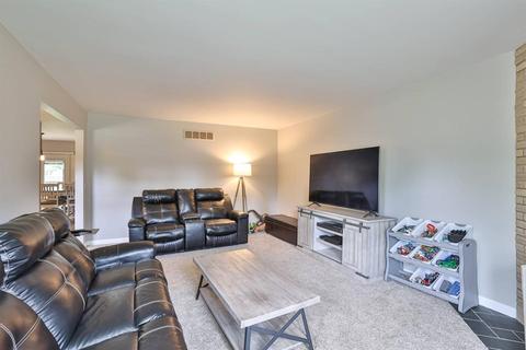 1736 Millspring Ct, Cincinnati, OH 45231 photo 7
