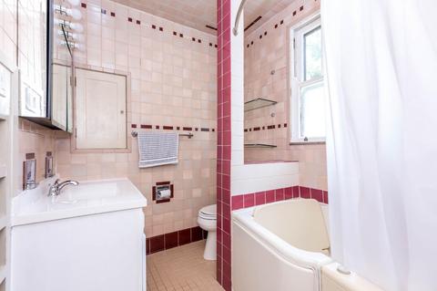 3258 Epworth Ave, Cincinnati, OH 45211 photo 18