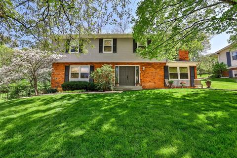 1250 Forest Ct, Wyoming, OH 45215