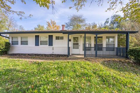9612 Manhattan Dr, Cincinnati, OH 45251