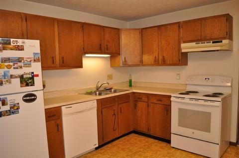 547 Davis Rd #8, Cincinnati, OH 45255 photo 2
