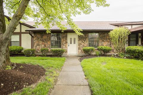 804 Pine Needles Dr, Washington Township, OH 45458