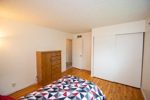 713 Miles Ln, Cincinnati, OH 45245 photo 11
