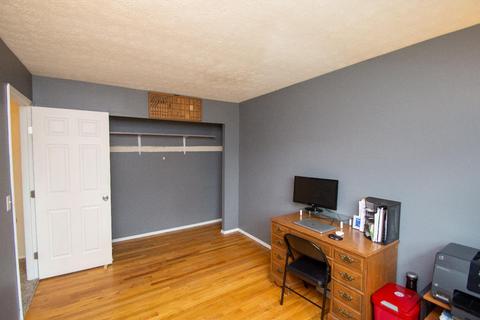 713 Miles Ln, Cincinnati, OH 45245 photo 14