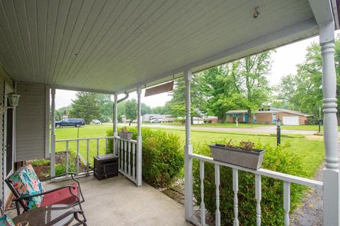 713 Miles Ln, Cincinnati, OH 45245 photo 2