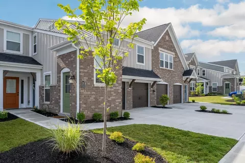 5872 Parkview Ln #28303, Miami Twp, OH 45150