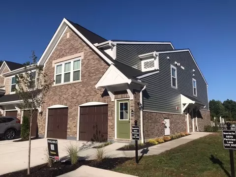 5872 Parkview Ln #28304, Miami Twp, OH 45150
