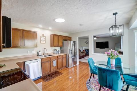 5599 Beechtree Ln, Hamilton Township, OH 45039 photo 14