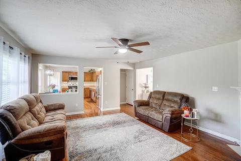 5599 Beechtree Ln, Hamilton Township, OH 45039 photo 11
