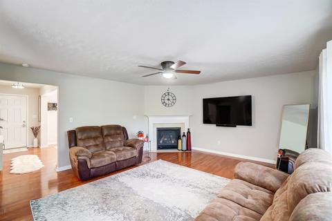 5599 Beechtree Ln, Hamilton Township, OH 45039 photo 10