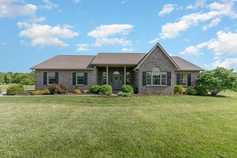 967 Doesprings Dr, Sunman, IN 47041 photo 2