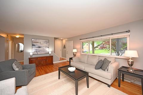 85 Junedale Dr, Greenhills, OH 45218 photo 7