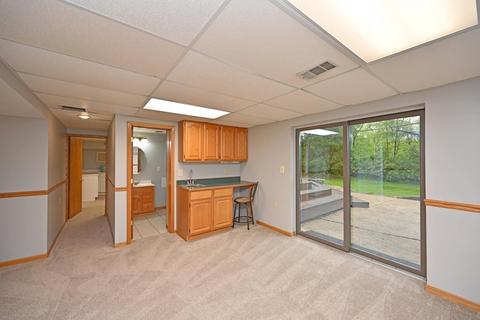 85 Junedale Dr, Greenhills, OH 45218 photo 31