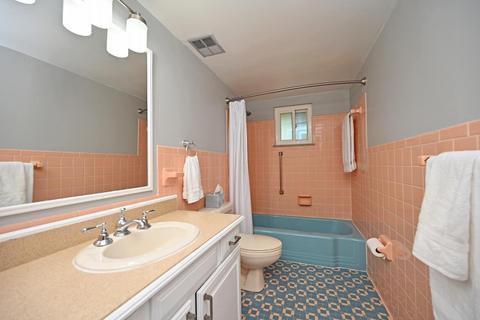85 Junedale Dr, Greenhills, OH 45218 photo 21