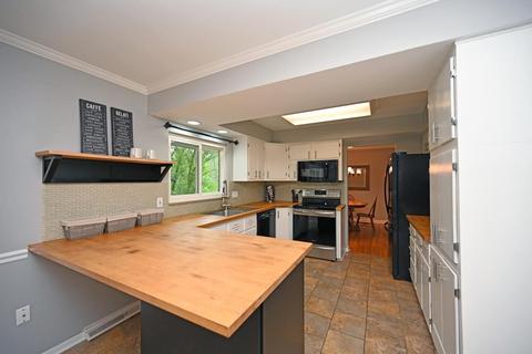 85 Junedale Dr, Greenhills, OH 45218 photo 14
