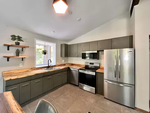 843 Cascade Rd, Forest Park, OH 45240 photo 2