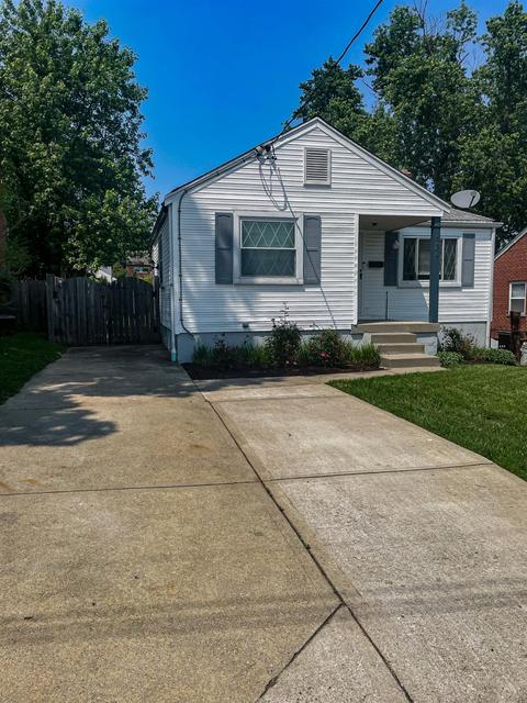 5868 Devon Ct, Cincinnati, OH 45248 photo 2