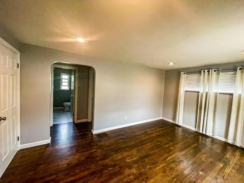5868 Devon Ct, Cincinnati, OH 45248 photo 4