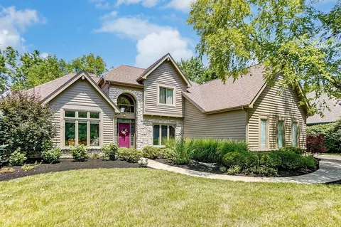 7649 Legendary Ln, West Chester, OH 45069